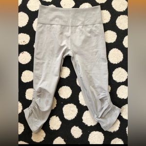 Lululemon Awakening Crop — Taryn Toomey Collection Ice Grey Size 10 NWT